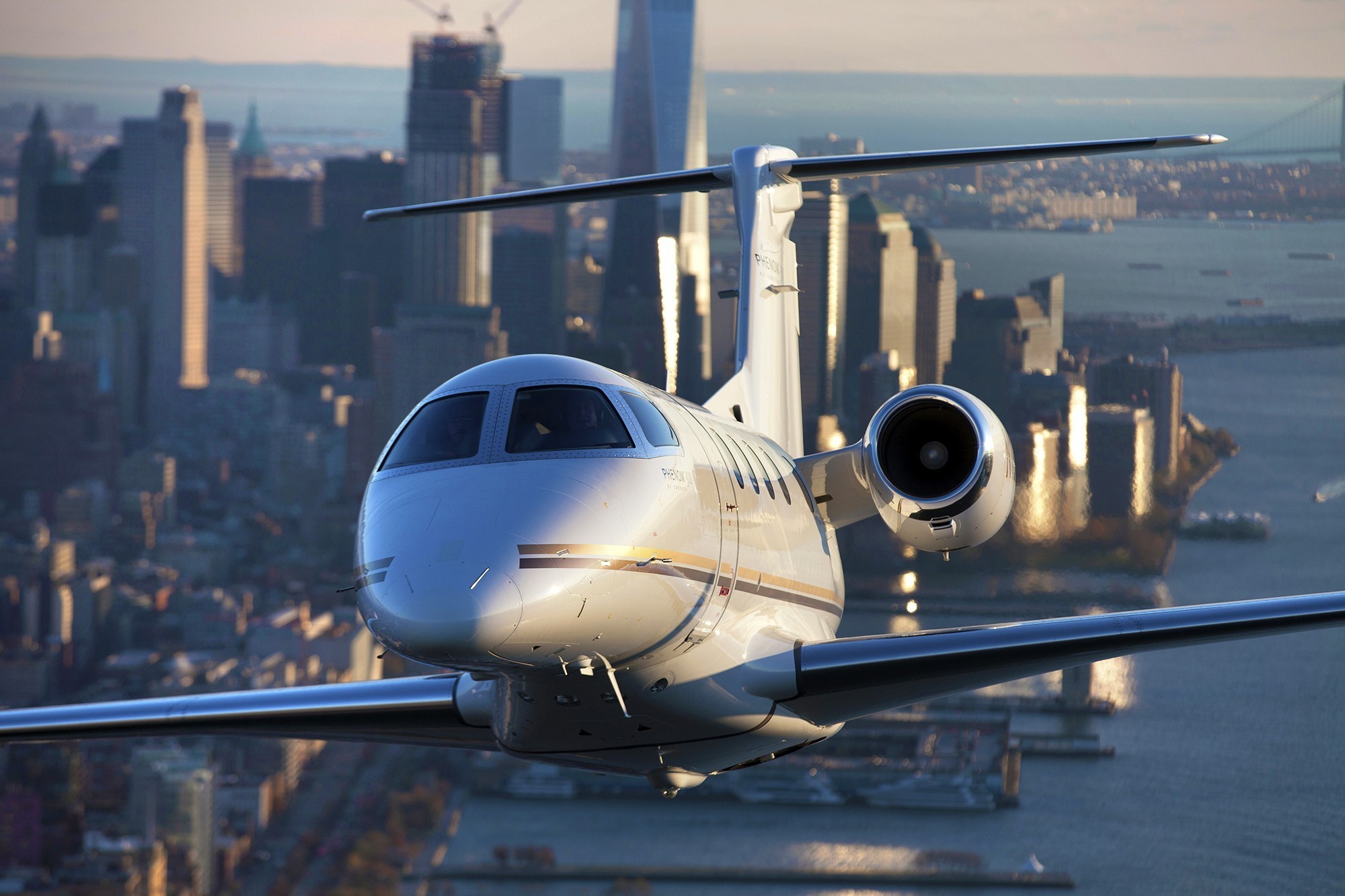 Τα ιδιωτικά jets των CEOs φωτογραφημένα στον αέρα ενώ πετούν με τους ιδιοκτήτες τους