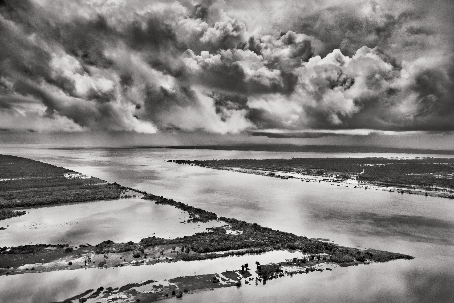 Το μοναδικό ντοκουμέντο στο δάσος του Αμαζονίου από τον παγκόσμιο γκουρού της φωτογραφίας