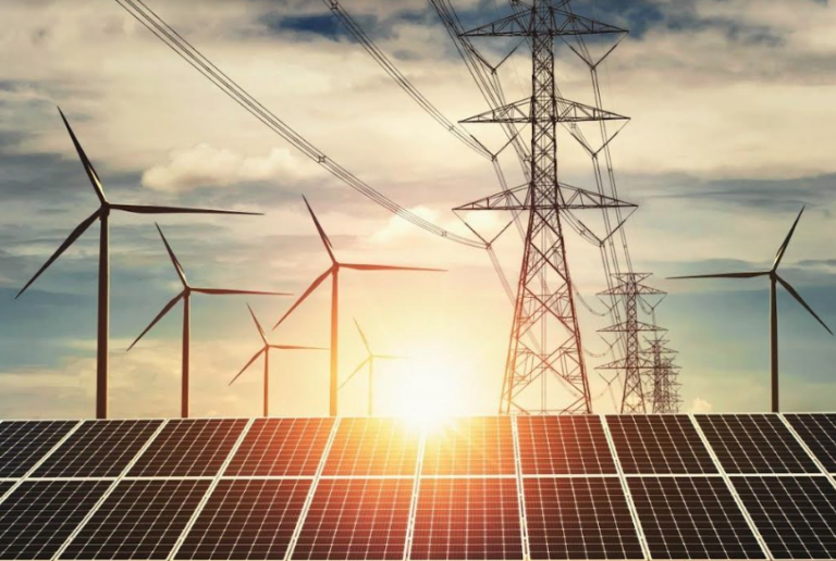 Επενδυτικό μπαράζ με νέα έργα ΑΠΕ 1,8 GW από EDF Hellas και Volton