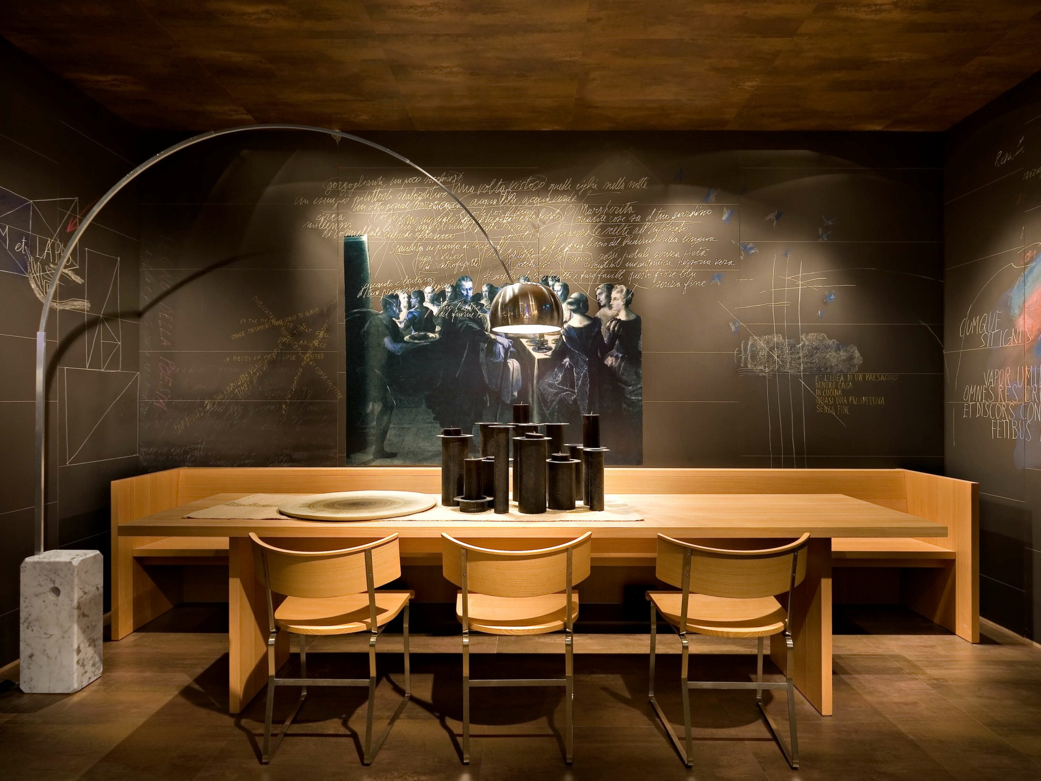 Γιατί το Αrco Light είναι ένα εμβληματικό φωτιστικό που δεν αντιγράφεται