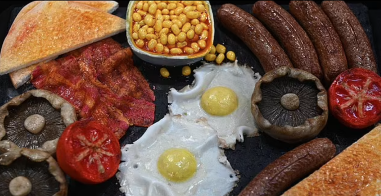 Τα… πτηνά απειλούν από το αγγλικό πρωινό μέχρι το τραπέζι των Χριστουγέννων