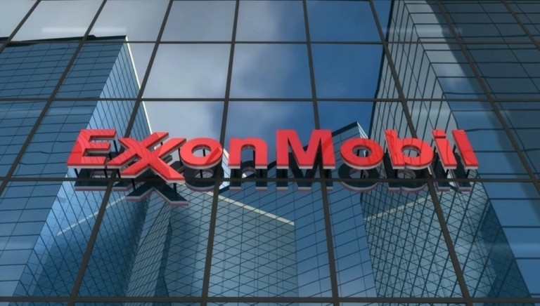 Financial Times: Μήνυση της ExxonMobil στην ΕΕ για τον έκτακτο φόρο στις πετρελαϊκές εταιρείες
