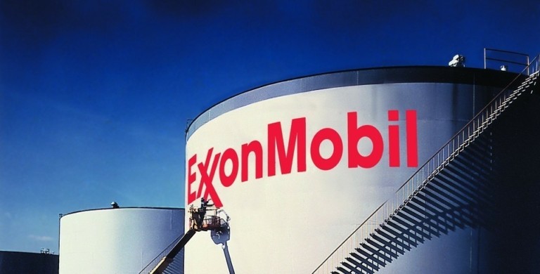 Χρονιά ρεκόρ για την ExxonMobil με κέρδη που «ζαλίζουν» – Έντονη κριτική από τον Λευκό Οίκο (tweet)