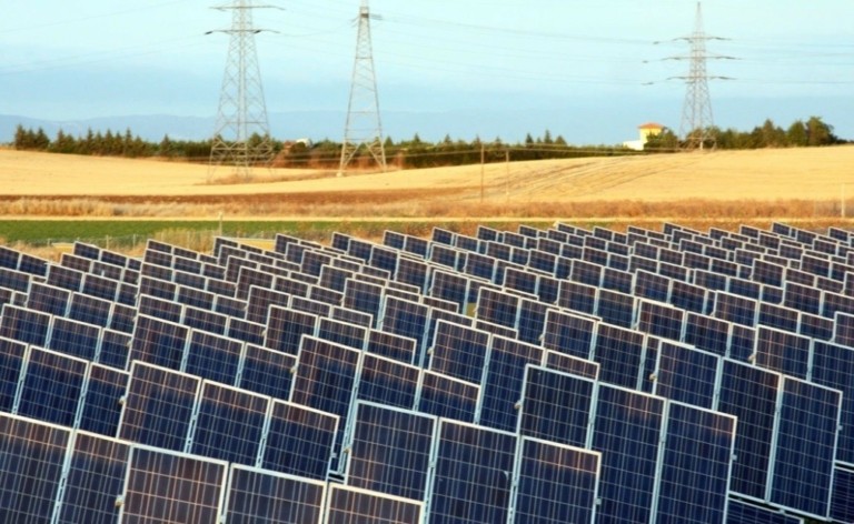 Αυστραλία: Η Καμπέρα θέλει να κατασκευάσει το μεγαλύτερο ηλιακό πάρκο στον κόσμο