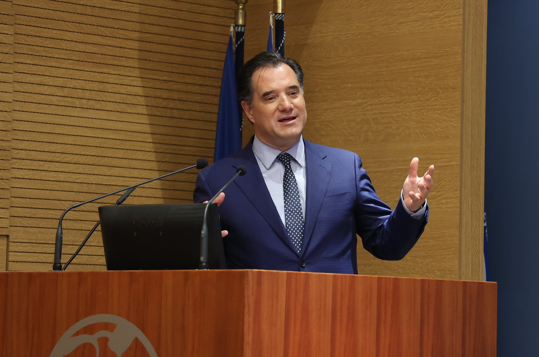 Γεωργιάδης: Πρόστιμα σε σούπερ μάρκετ για κερδοσκοπία – Έρχονται εκπλήξεις για το εορταστικό «καλάθι»