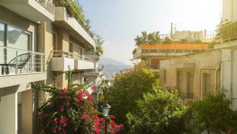 «Καίει» το κόστος στέγασης – Η δυναμική της κοινωνικής κατοικίας στην Ευρώπη (πίνακες)