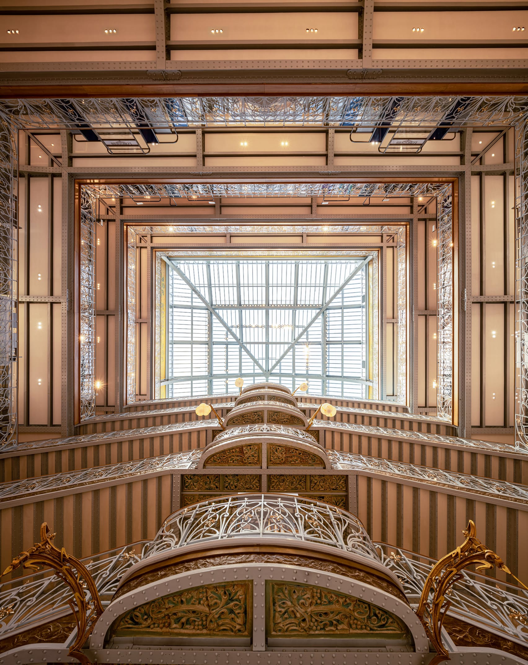 Πώς η Louis Vuitton δημιουργεί μια νέα γειτονιά και μεταμορφώνει το Παρίσι