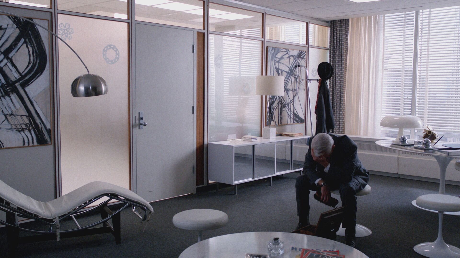 Γιατί το Αrco Light είναι ένα εμβληματικό φωτιστικό που δεν αντιγράφεται