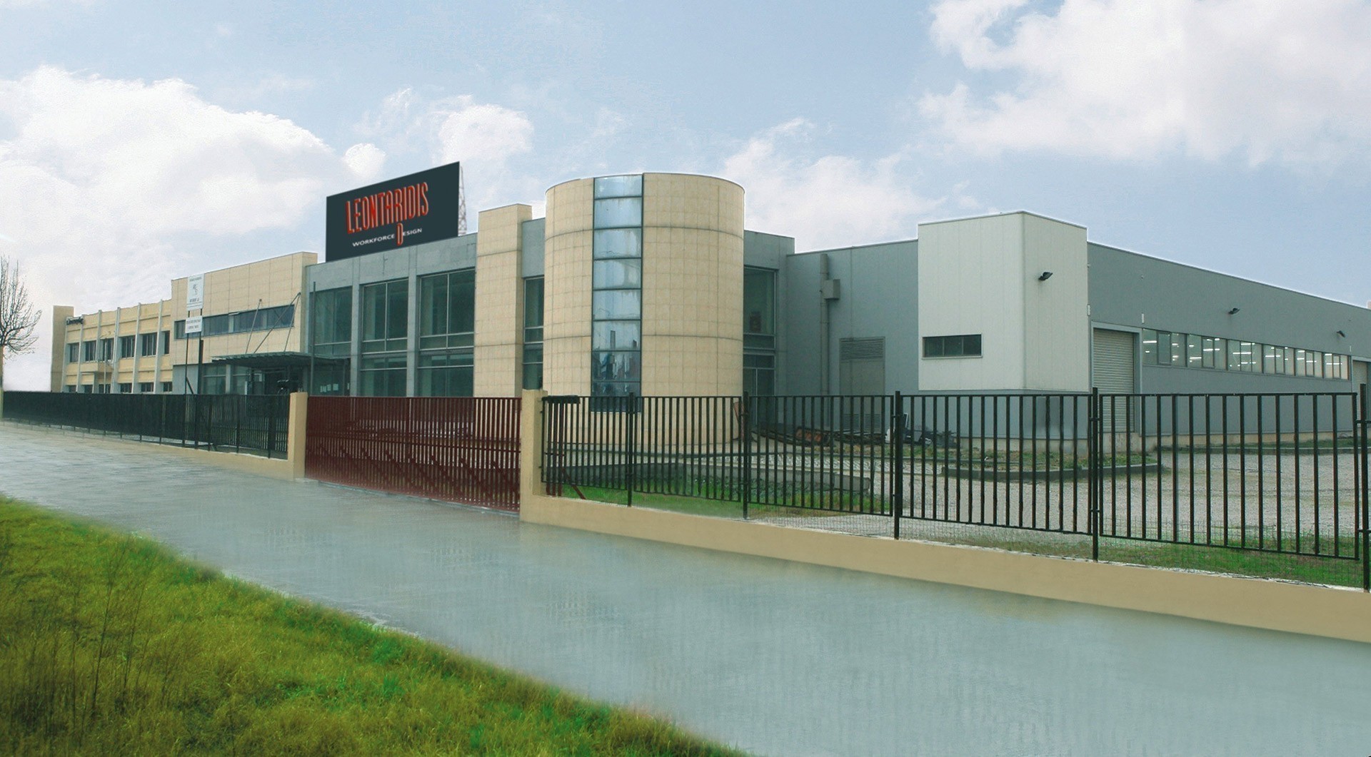 «Λεονταρίδης»: Απειλή πλειστηριασμού για τη γνωστή εταιρεία επίπλων (pics)