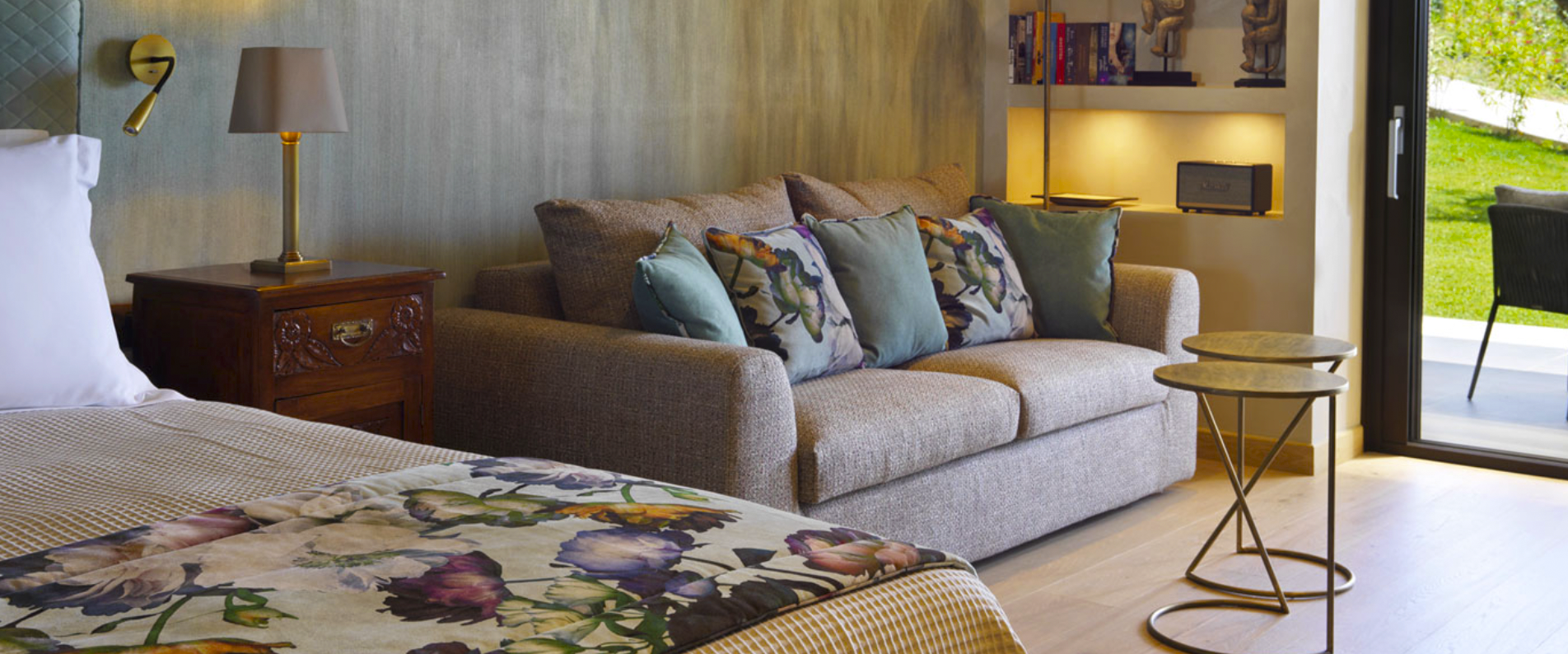 9 υπέροχες σουΐτες, μιάμιση ώρα από την Αθήνα, για μια κορυφαία οινική εμπειρία