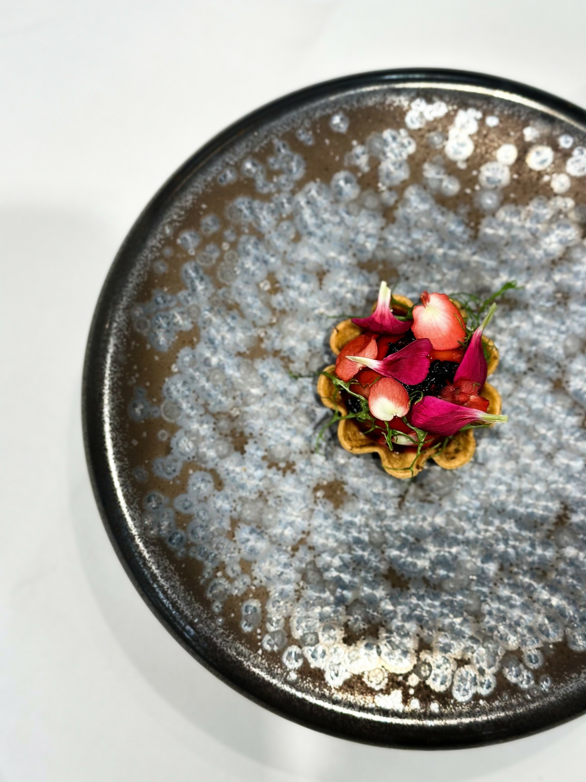 Ολα όσα συμβαίνουν στην κουζίνα της θρυλικής Σπονδής