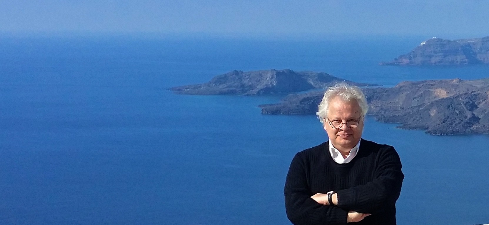 Συνέντευξη Γιάννη Βάλβη: «Σήμερα πίνουμε μια βροχή που έπεσε πριν από 40 χρόνια»