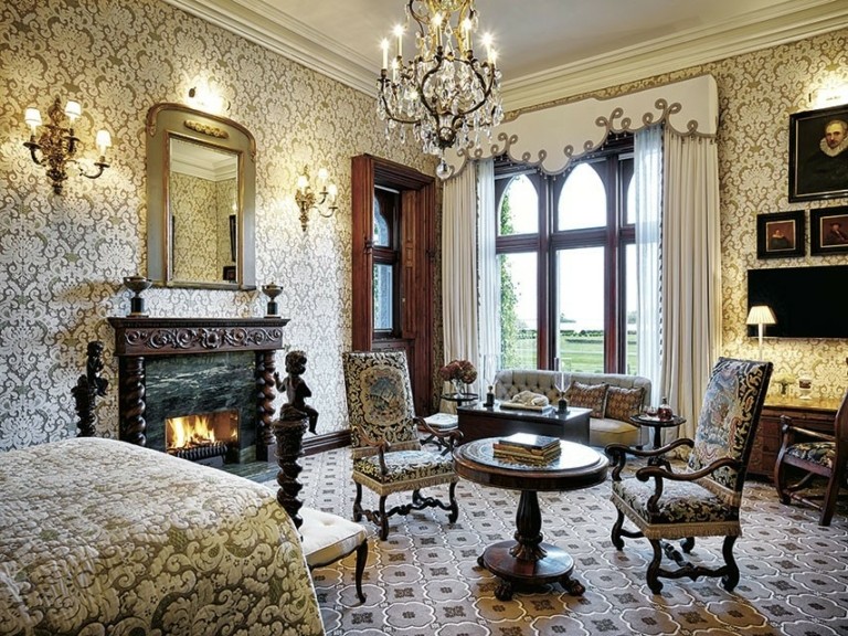 Φαντασίωση: Διαμονή στο κάστρο του Ασφορντ, μια σπάνια εμπειρία που θυμίζει το σίριαλ Downton Abbey