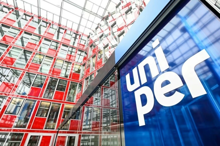 Uniper-Masdar: «Έπεσαν οι υπογραφές» για την κατασκευή μονάδας πράσινου υδρογόνου στα ΗΑΕ