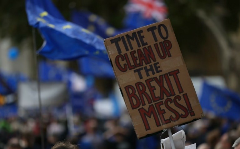 Ε.Ε. και Βρετανία προσβλέπουν σε βελτίωση των διμερών τους σχέσεων το 2023