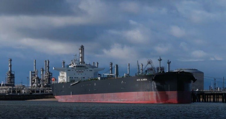 Politico: Αυτές θα είναι οι επιπτώσεις του πετρελαϊκού «πολέμου» Δύσης-Ρωσίας