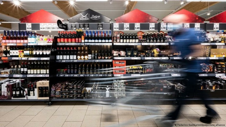 Σούπερ μάρκετ: Στα ύψη ο ανταγωνισμός για το χριστουγεννιάτικο τραπέζι