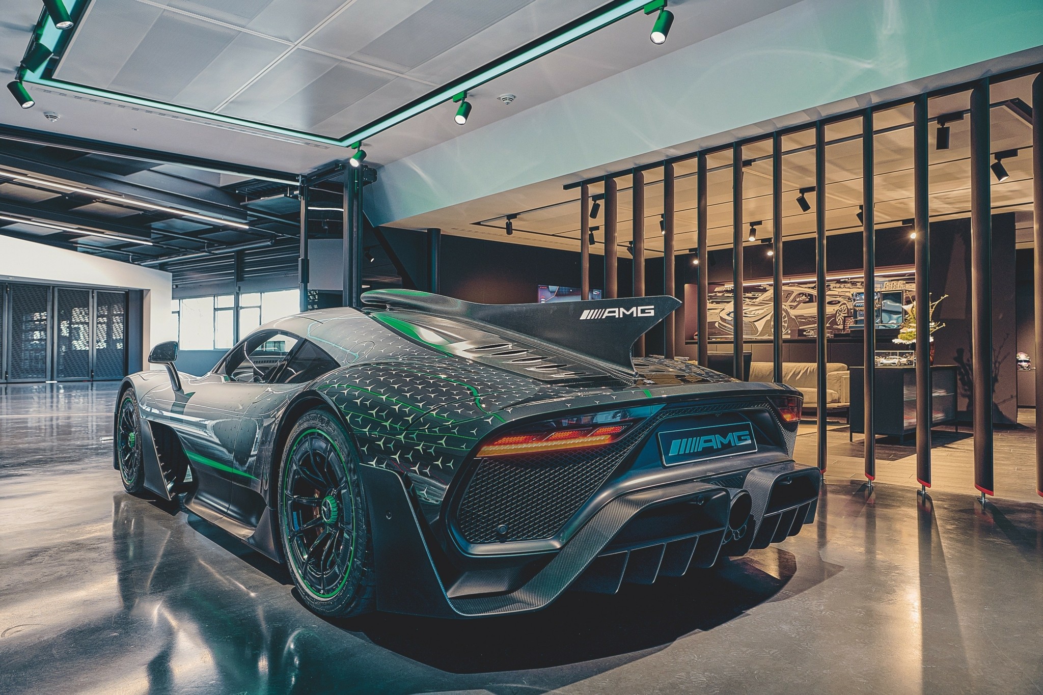 Το εξωγήινο Mercedes-AMG One των 3 εκατομμυρίων ευρώ με τη μυστική λίστα των 275 αγοραστών της είναι sold-out