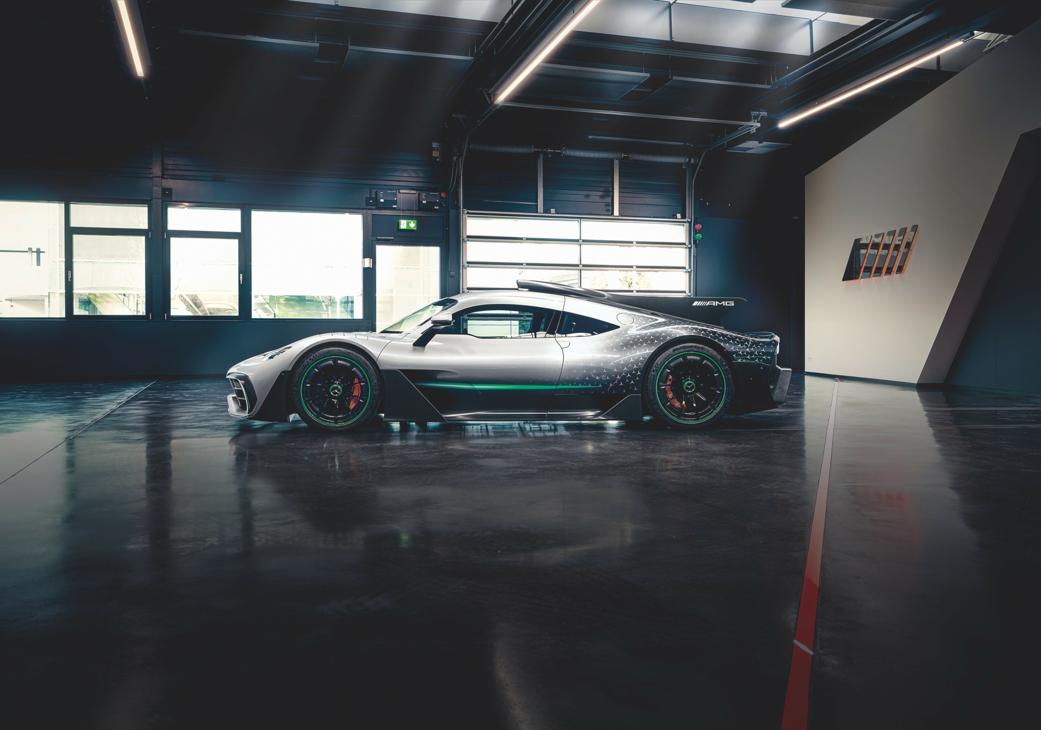 Το εξωγήινο Mercedes-AMG One των 3 εκατομμυρίων ευρώ με τη μυστική λίστα των 275 αγοραστών της είναι sold-out