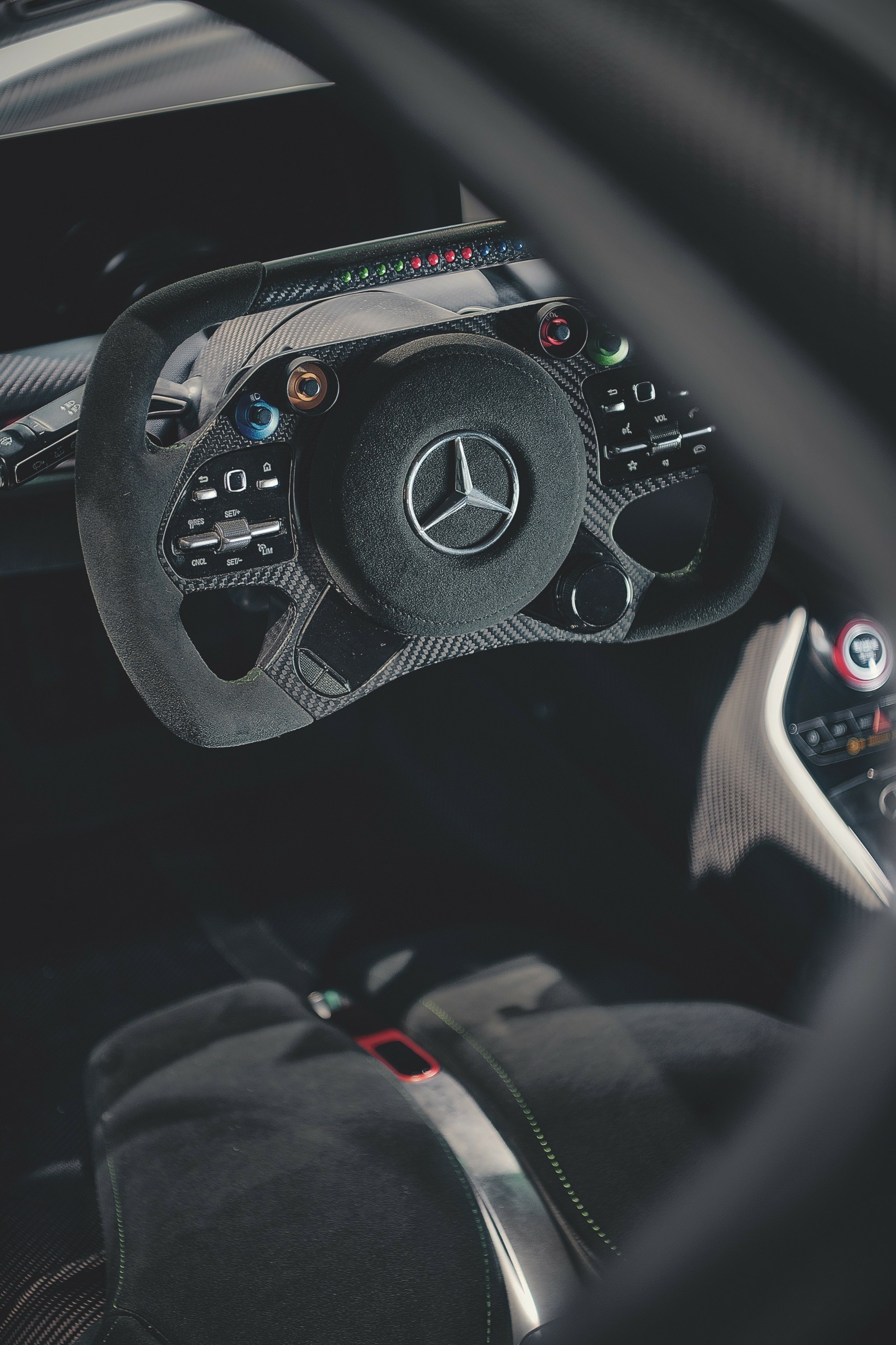 Το εξωγήινο Mercedes-AMG One των 3 εκατομμυρίων ευρώ με τη μυστική λίστα των 275 αγοραστών της είναι sold-out