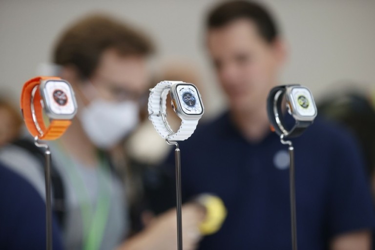 Apple Watch: Γιατί κυκλοφορεί η κατηγορία στην εταιρεία για ρατσισμό