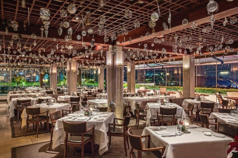 Extravaganza! Το μενού της Πρωτοχρονιάς σε 10 κορυφαία εστιατόρια της Αθήνας