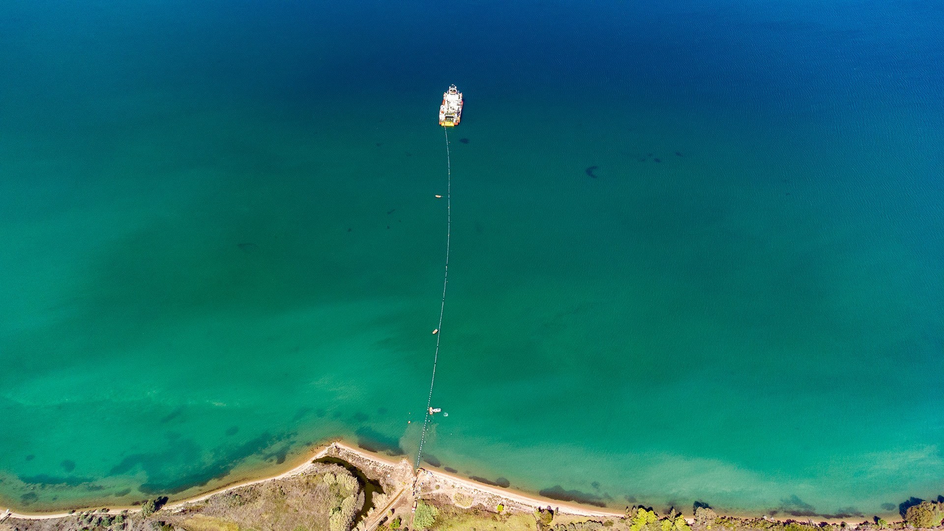 Cenergy Holdings: Η Hellenic Cables αναλαμβάνει την ηλεκτρική διασύνδεση Ζακύνθου – Κυλλήνης