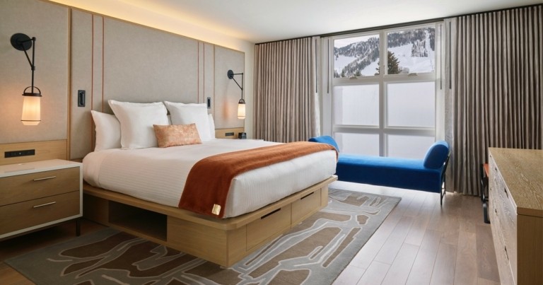 Aσπεν: Η ετήσια χιονοδρομική εμπειρία των εκατομμυριούχων και των σταρ στα 2.438 μέτρα