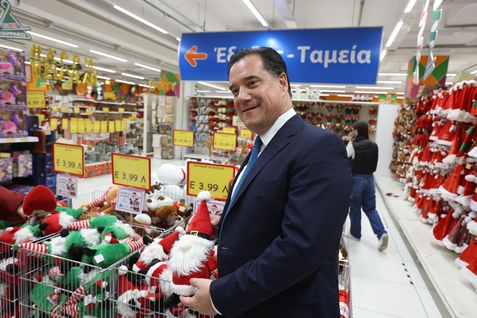 Γεωργιάδης για «Food pass» και «Καλάθι»: Συνδυαστικά η ενίσχυση φτάνει έως 120 ευρώ το μήνα (vid)