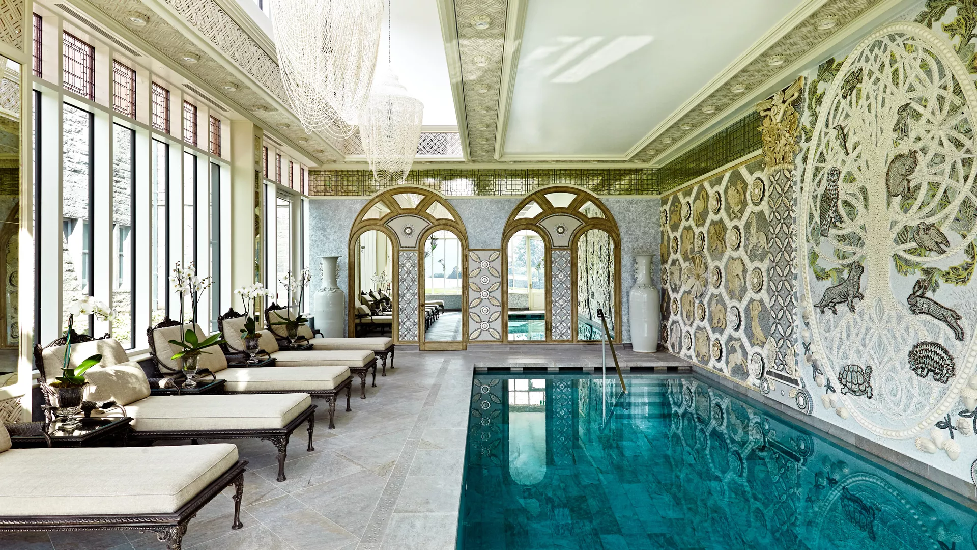 Φαντασίωση: Διαμονή στο κάστρο του Ασφορντ, μια σπάνια εμπειρία που θυμίζει το σίριαλ Downton Abbey