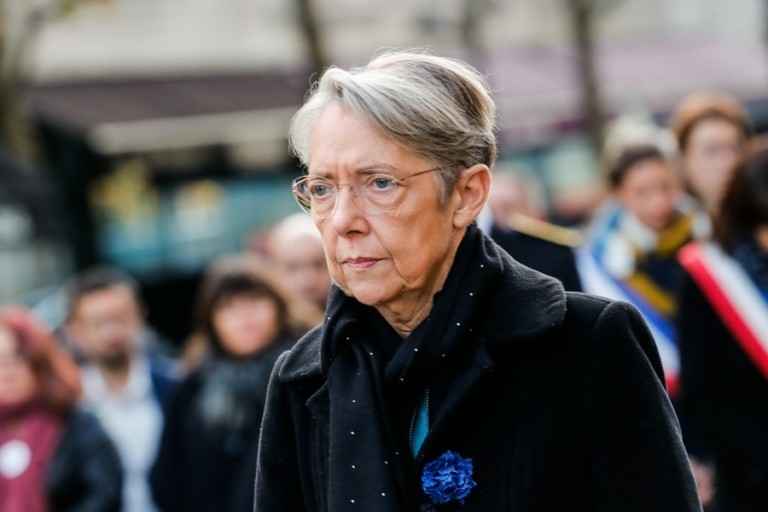 Γαλλία: Παραιτήθηκε η πρωθυπουργός Ελιζαμπέτ Μπορν (tweet) (upd)