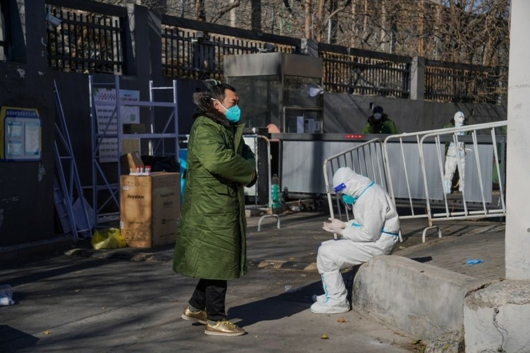 Κίνα: «Έρχεται η άνοιξη!» – Ενθουσιασμένοι οι πολίτες μετά την άρση της υποχρεωτικής καραντίνας
