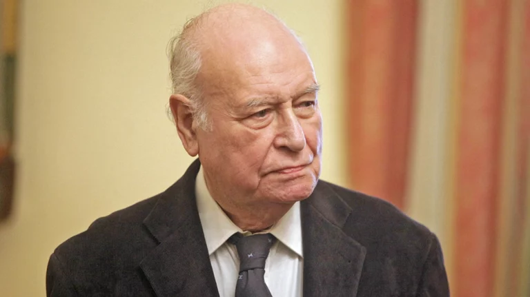 Πέθανε ο κορυφαίος της αθλητικής δημοσιογραφίας Γιάννης Διακογιάννης