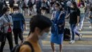 Το Χονγκ Κονγκ καταργεί τα αυστηρά μέτρα για την COVID-19