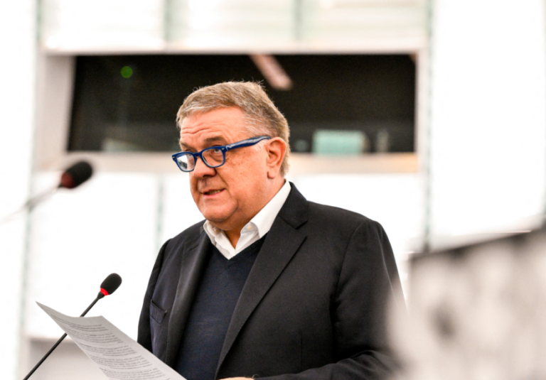 La Repubblica για Qatargate: «Είμαστε σαν τους τύπους από την Συμμορία των Έντεκα», έλεγε ο Παντσέρι