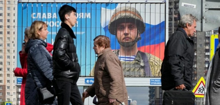 Μυστική δημοσκόπηση του Κρεμλίνου: Το 55% των Ρώσων είναι υπέρ των συνομιλιών με την Ουκρανία