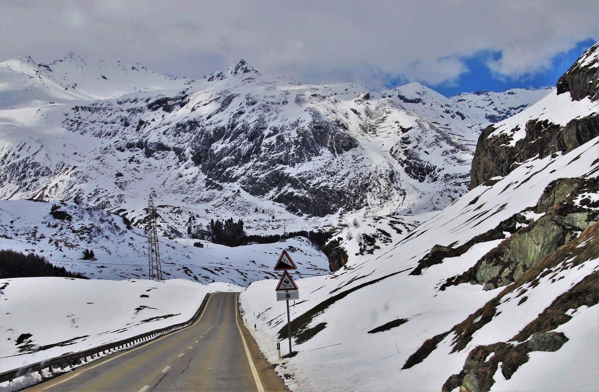 Ελβετία: Η μείωση του ορίου ταχύτητας στα 30 χλμ./ώρα μείωσε κατά 38% τον αριθμό των σοβαρών ατυχημάτων