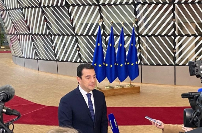 Σκρέκας: «Έχουμε φτάσει στο σημείο μηδέν – Η Ε.Ε. πρέπει να αναλάβει τις ευθύνες της»
