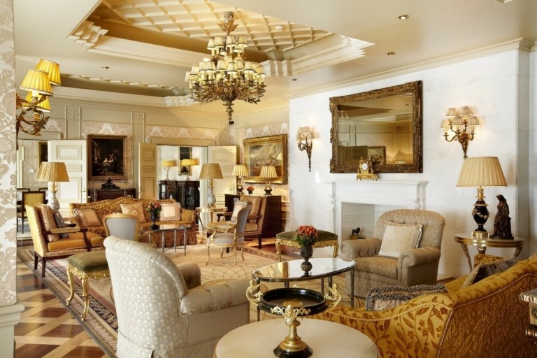 Δωμάτιο με Θέα: H Royal Suite του ξενοδοχείου Μεγάλη Βρετανία