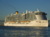 Στον Πειραιά για πρώτη φορά το νεότευκτο COSTA TOSCANA της Costa Cruises (vid)