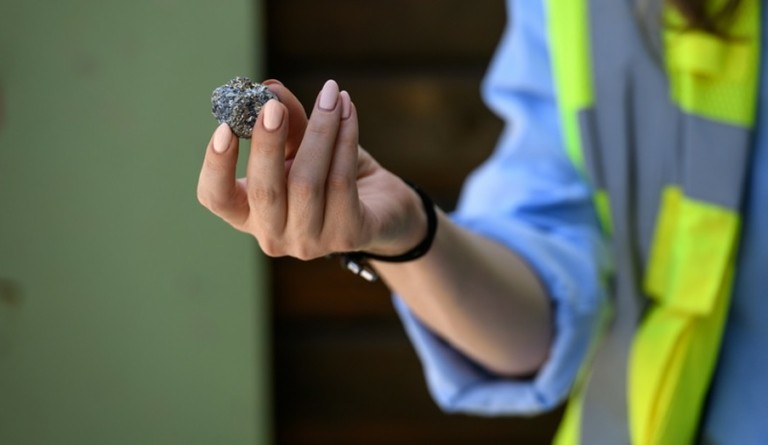 Ενεργειακή αυτονομία και πράσινη οικονομία μέσω του ορυκτού πλούτου