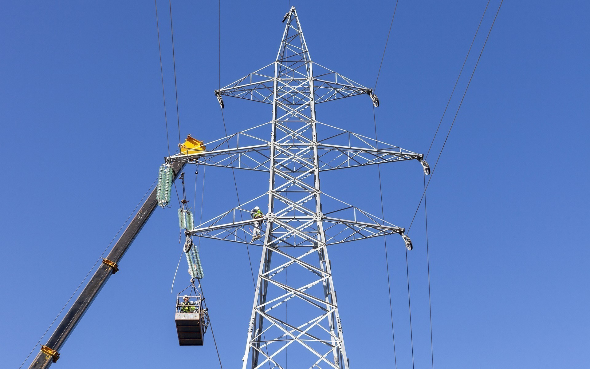 Ατύχημα για εργαζόμενο του ΑΔΜΗΕ στη Φλώρινα: «Κεραυνοβολήθηκε» από ρεύμα υψηλής τάσης (upd)