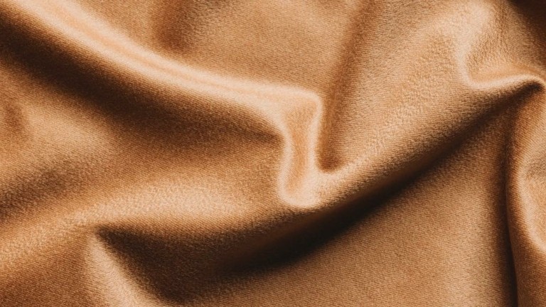 Vicuna: Το πιο απαλό μαλλί του κόσμου είναι το νέο ιερό δισκοπότηρο του στυλ