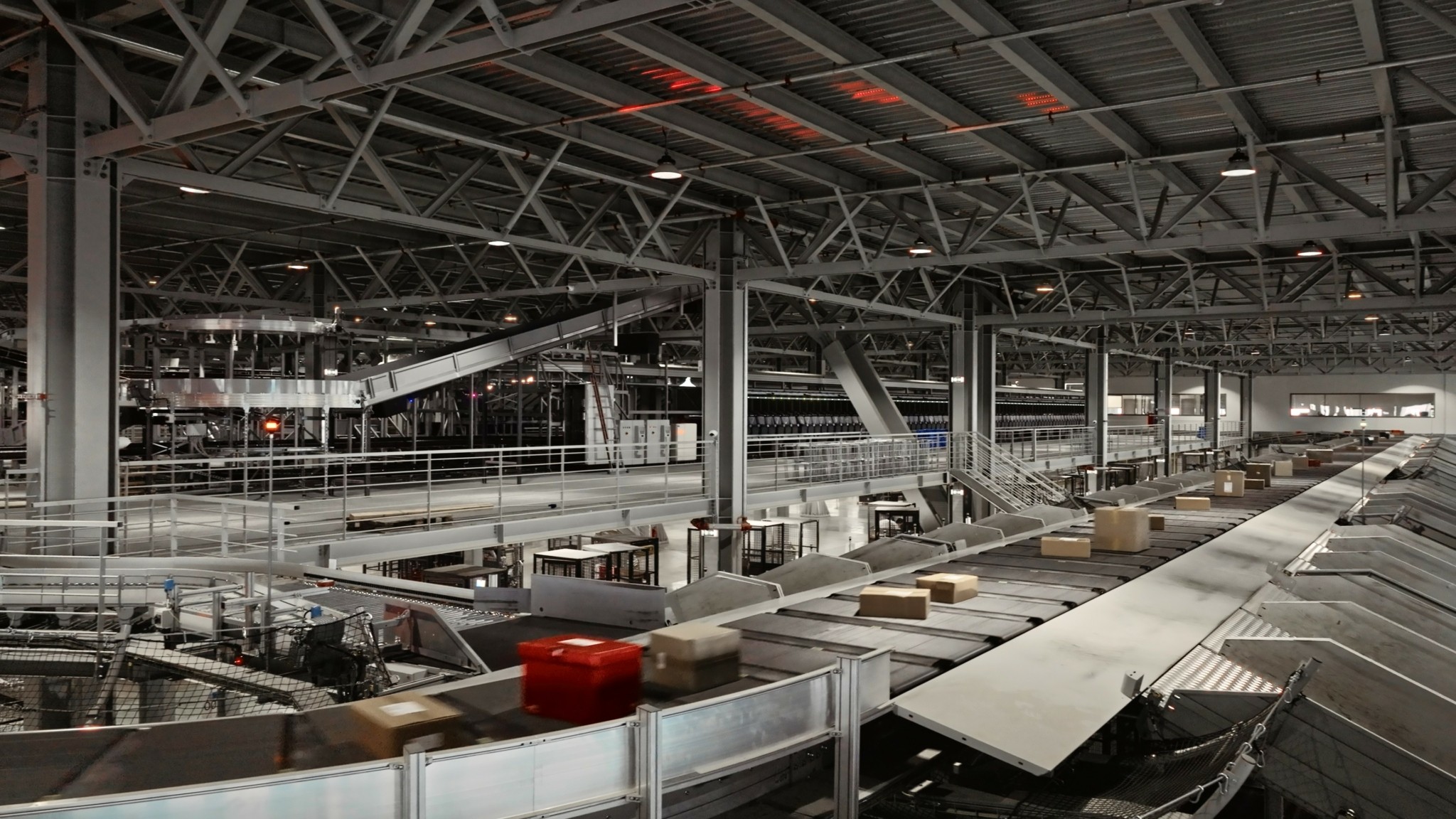 ACS: Οι επενδύσεις 45+ εκατ. ευρώ και οι επιδόσεις του νέου logistics hub