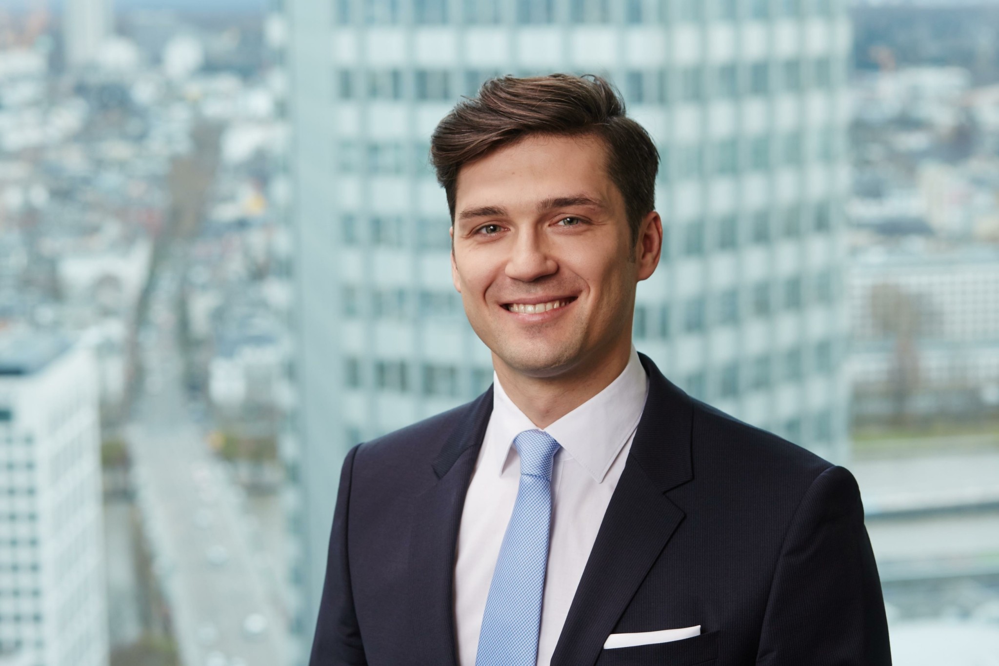 Αλλαγή ηγεσίας στη Schroders Γερμανίας – Επιπλέον αρμοδιότητες ανέλαβε ο Δημήτρης Μπατζής