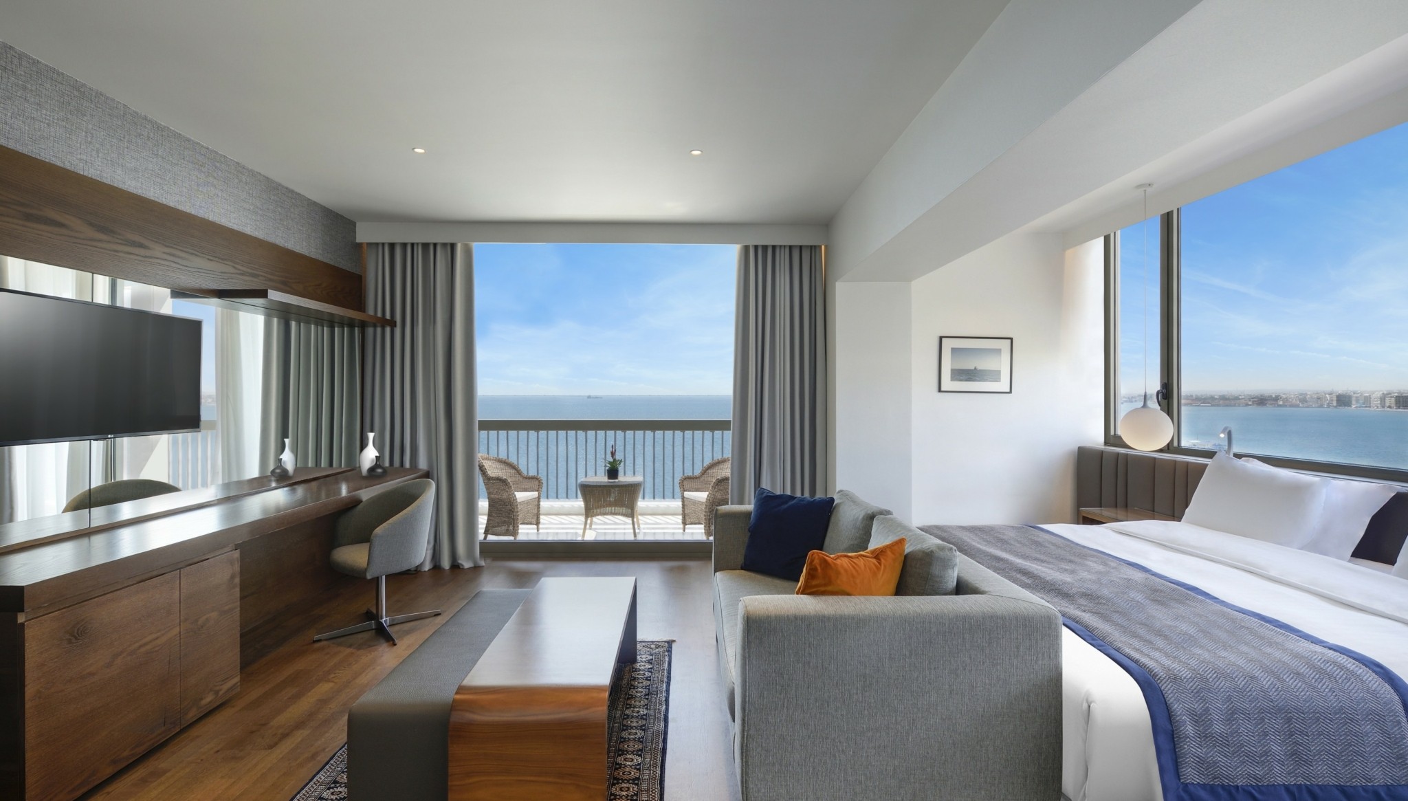 Πώς είναι να μένεις διαδοχικά σε 5 κορυφαία ξενοδοχεία της Θεσσαλονίκης – Αυτή είναι η εμπειρία