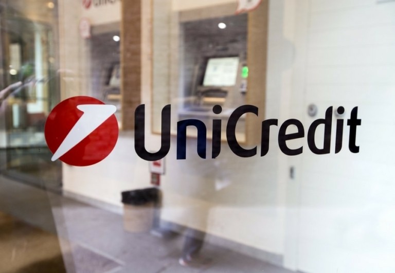 H UniCredit «μοιράζει» €5,25 δισ. στους μετόχους μετά τα έσοδα-ρεκόρ