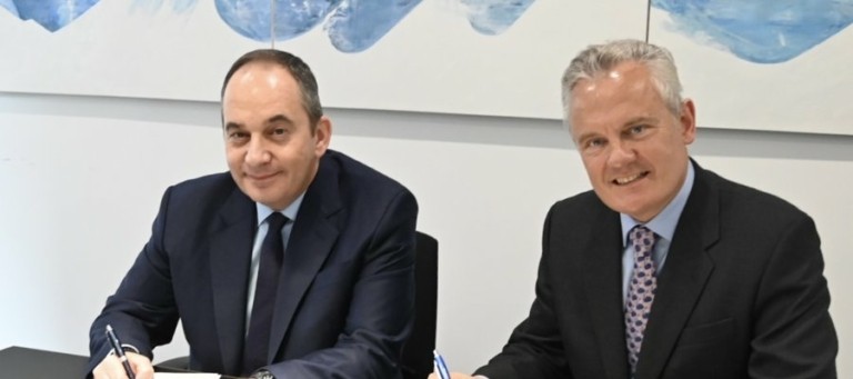 Πλακιωτάκης στο Λονδίνο: Υπέγραψε Μνημόνιο Κατανόησης με τη Διεθνή Ένωση Αλληλασφαλιστικών Οργανισμών