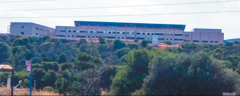 Πλειστηριασμοί: Ξανά στο σφυρί το Ερασίνειο, ακολουθεί και η Φιλκεράμ Τζόνσον