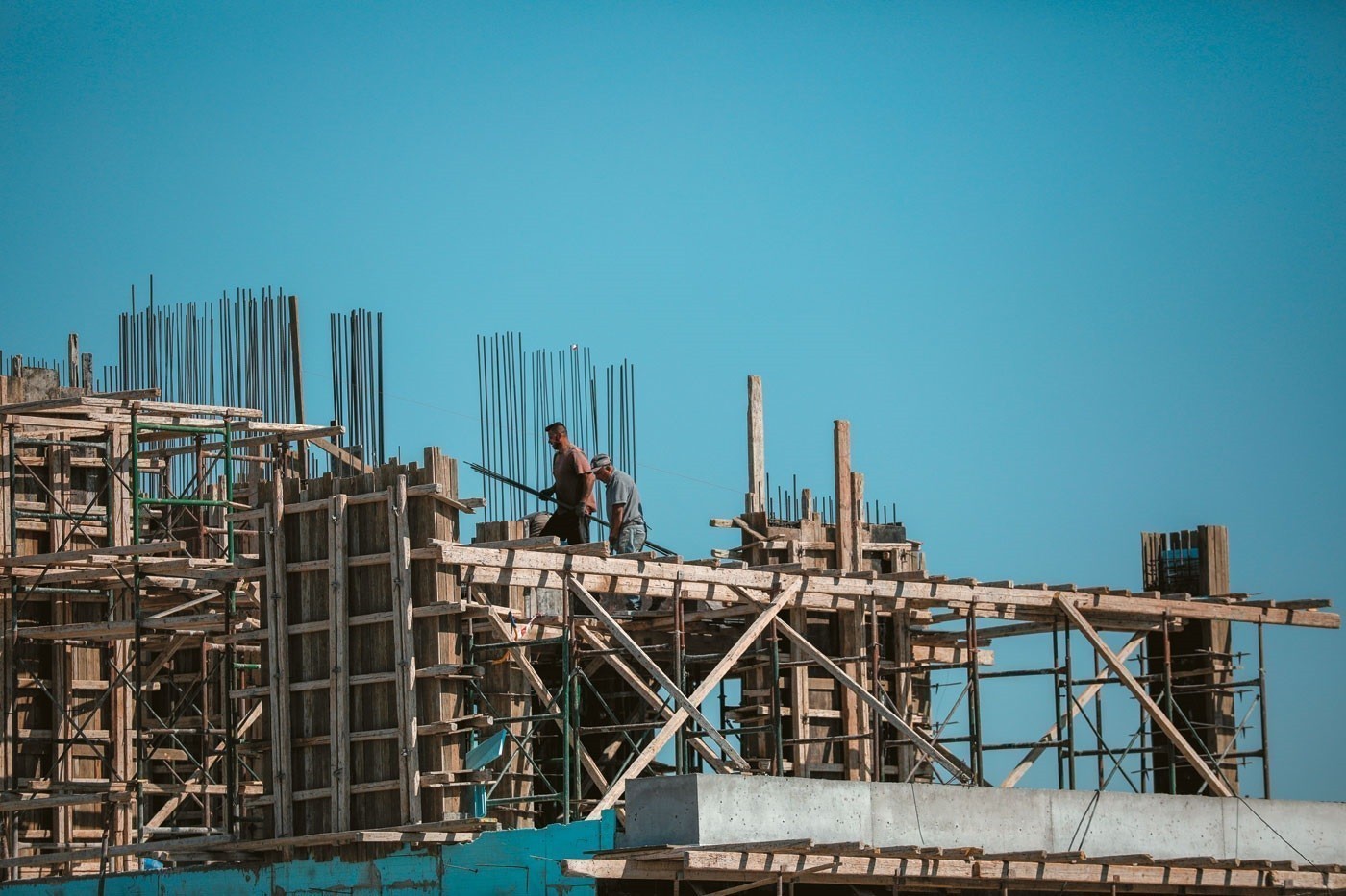 Aνεκτέλεστο €15 δισ. στα έργα αλλά λείπουν τα εργατικά χέρια για να το εκτελέσουν